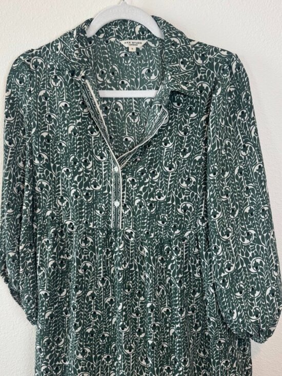 Max Studio Dresses & Skirts - Max Studio London Green Floral Long Sleeve Oversized Maxi Dress S